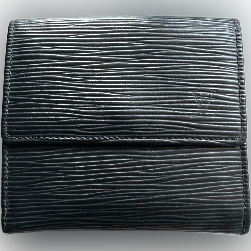 Authentic Vintage Louis Vuitton Epi Leather Elise Wallet
